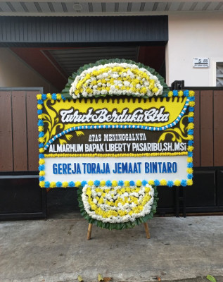 Papan Bunga Duka di Tambiluk